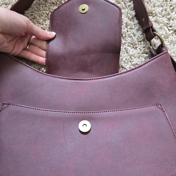 NWT Disturbia Neriene Embroidered Slouchy Shoulder Bag - Picture 13 of 15